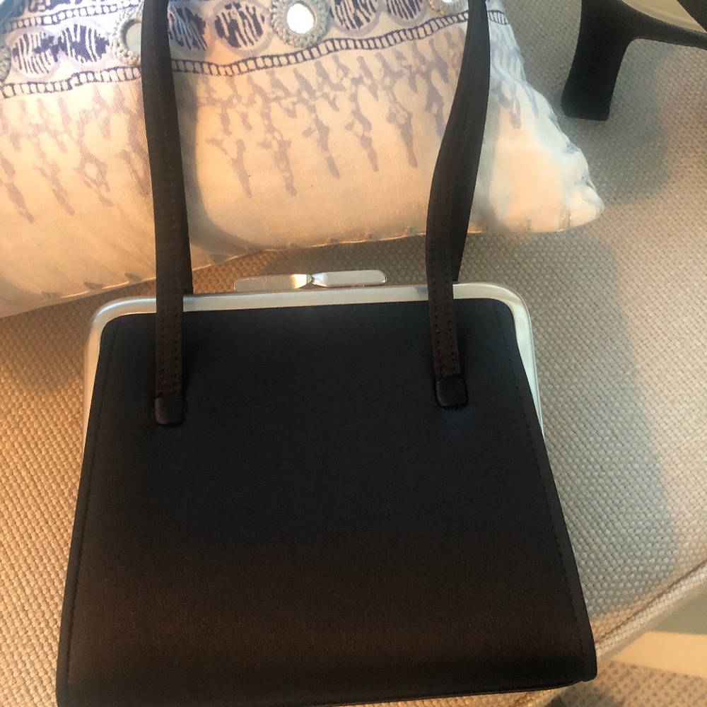 Anne Taylor small purse